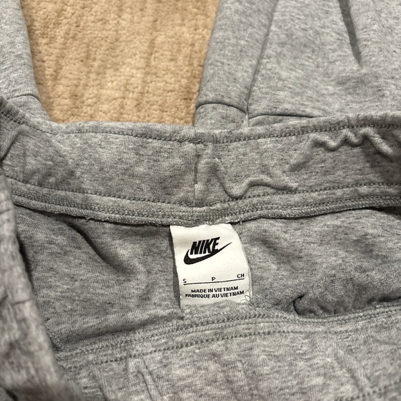 Nike Heather Gray Joggers - Picture 3 of 6
